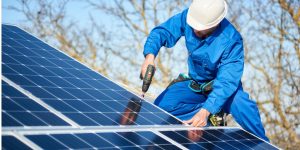 Installation Maintenance Panneaux Solaires Photovoltaïques à Mazieres-en-Gatine